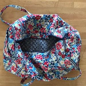 Vera Bradley large duffel bag